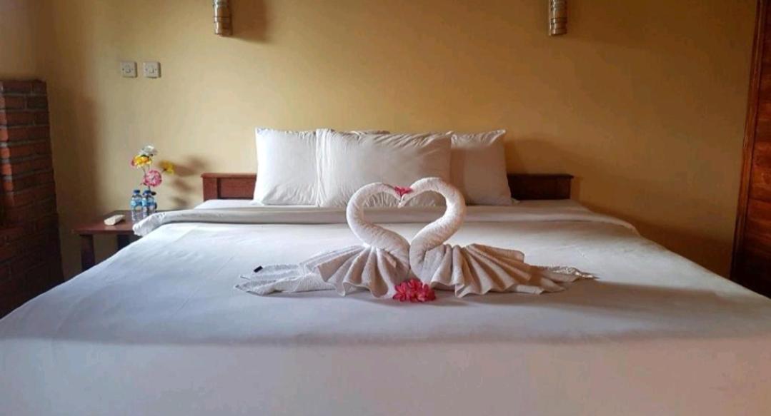 Hotel Eco Moringa Garden Banyuwedang Esterno foto