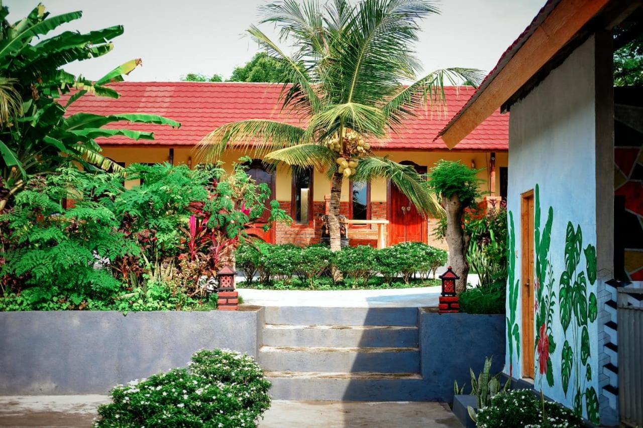Hotel Eco Moringa Garden Banyuwedang Esterno foto