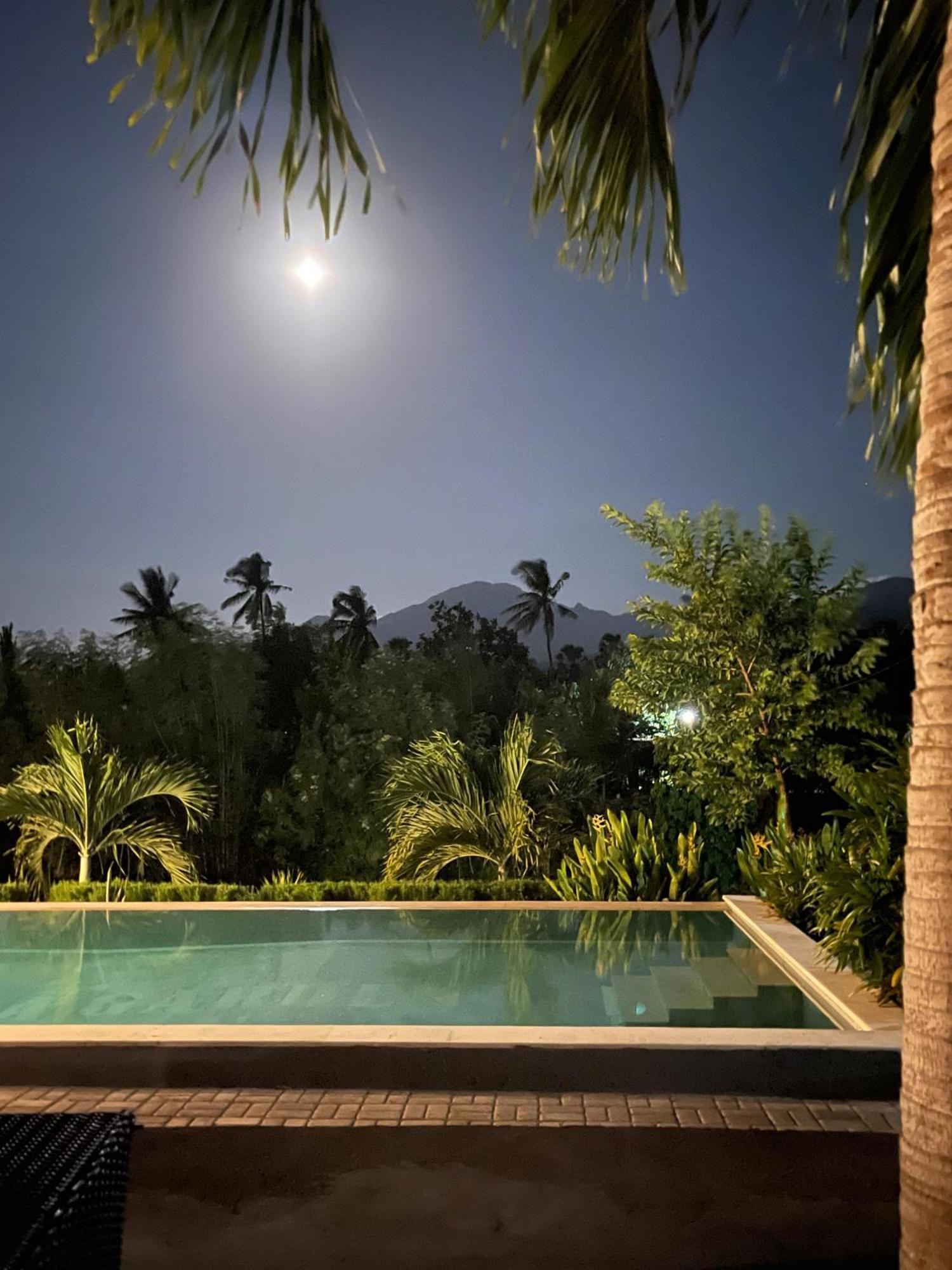 Hotel Eco Moringa Garden Banyuwedang Esterno foto